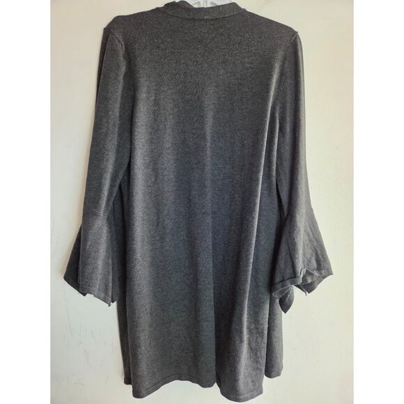 Chico's Women Grey Jersey Knit Flare Sleeve Open Cardigan Sweater size 1/Medium - Picture 3 of 6